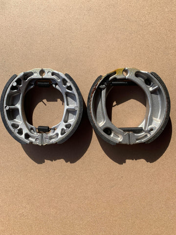 Bremsbacken vorne und hinten: Honda C50 C 50 (1992-2002)